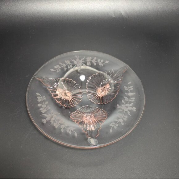 Pink Depression Glass Etched Floral 3 Footed Candy Dish Round Vintage Elegant - Picture 1 of 6